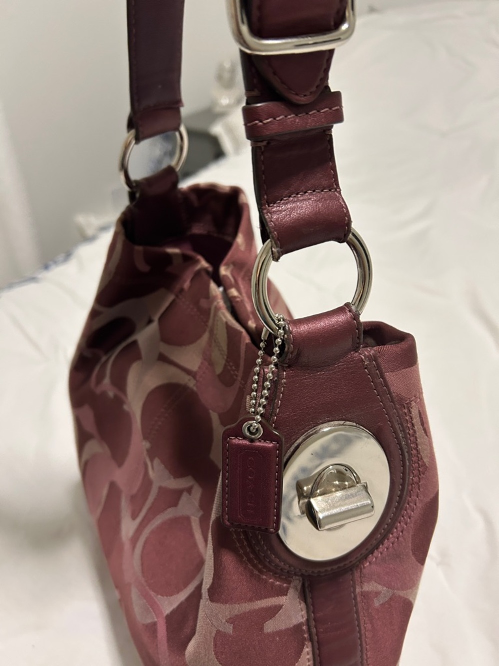 2010 COACH Penelope Optic Signature Hobo Bag - Picture 14 of 16